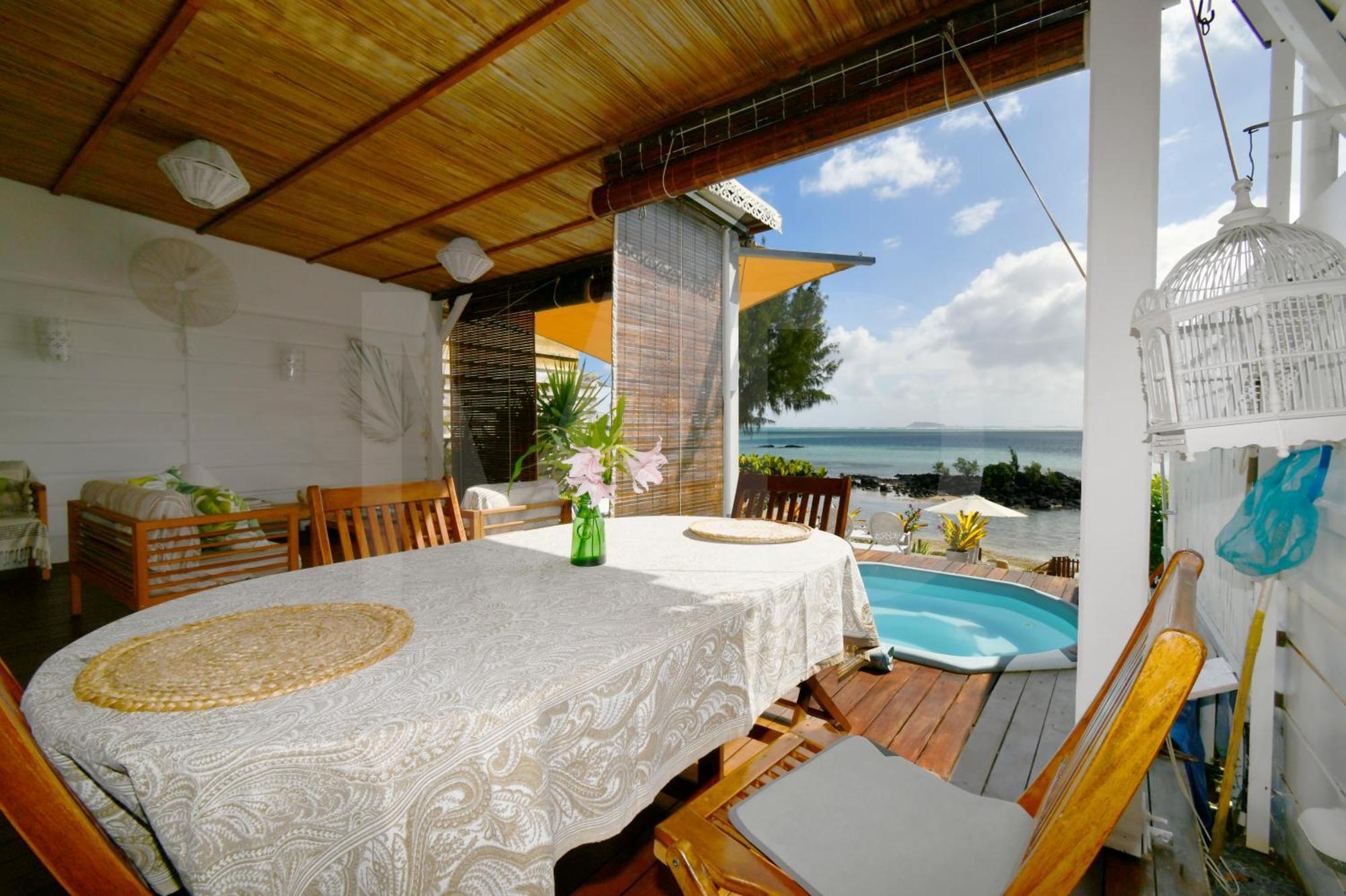 Meerana Cheerful Beachfront Cottage With Jacuzzi Grand Gaube Exterior foto